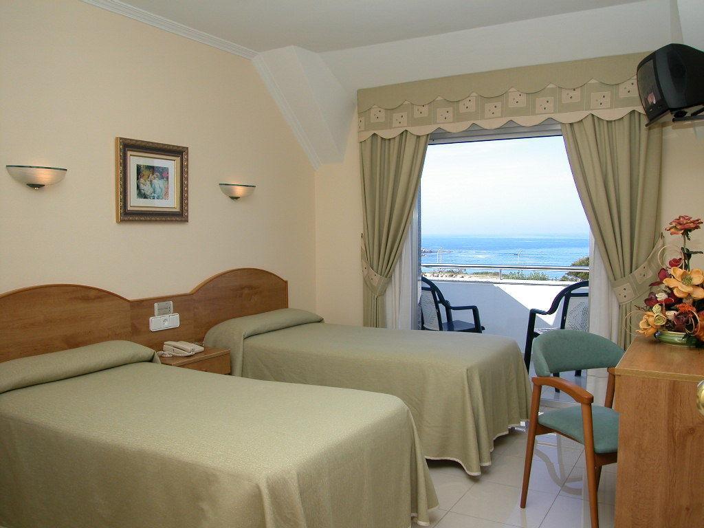 Hotel Pineiro 2 Estrellas Superior 아란자다 외부 사진
