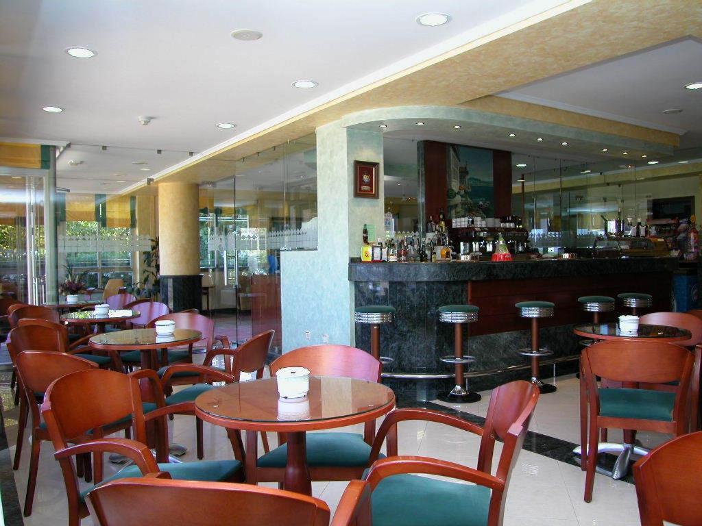 Hotel Pineiro 2 Estrellas Superior 아란자다 외부 사진