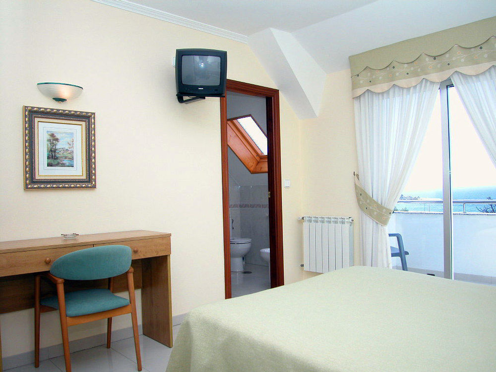 Hotel Pineiro 2 Estrellas Superior 아란자다 외부 사진